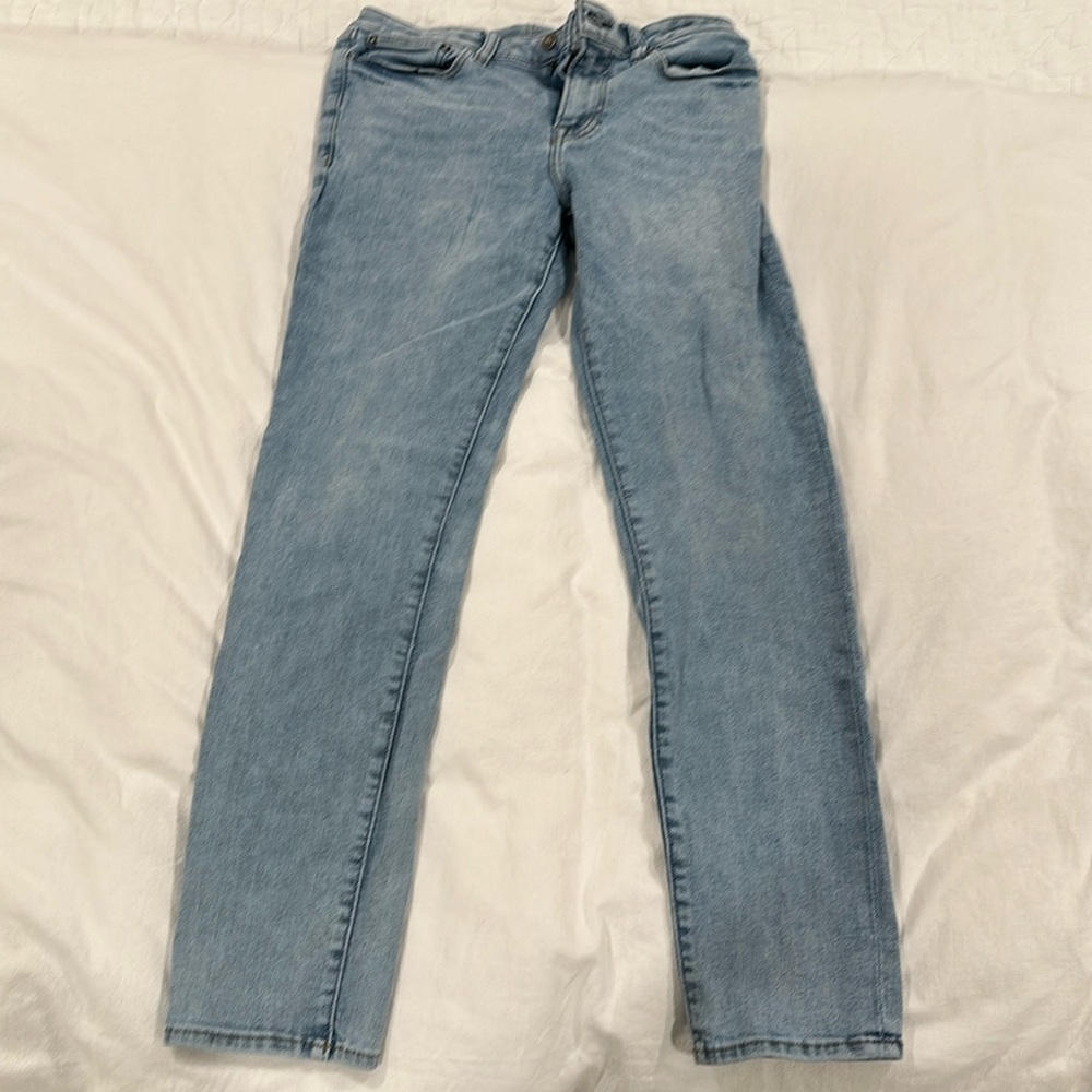 Light wash express jeans